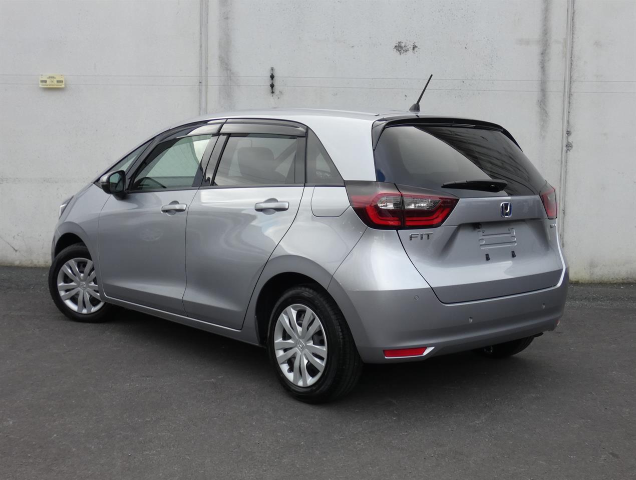 2021 Honda FIT thumbnail