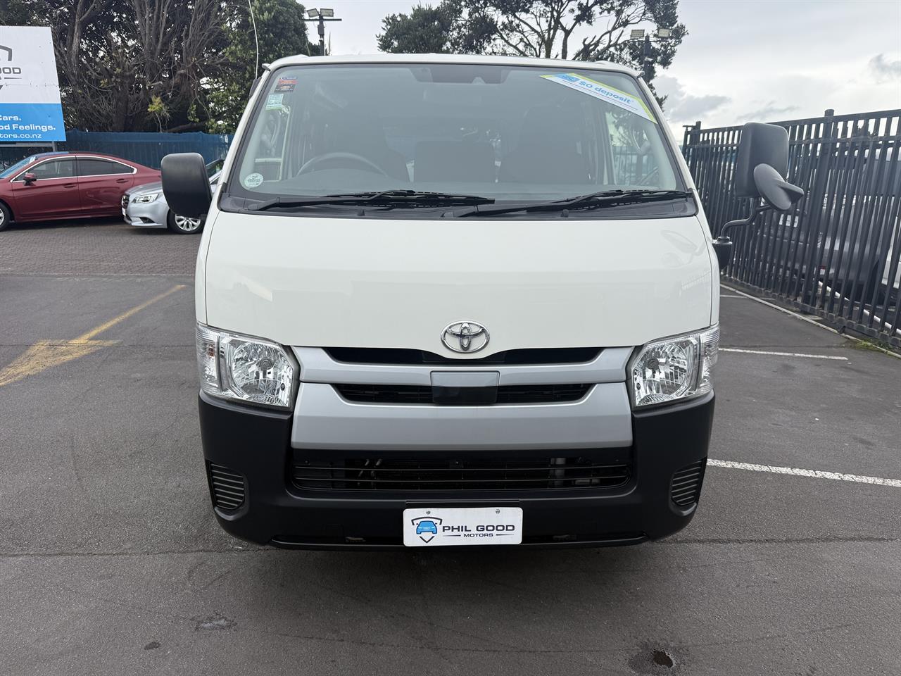 2018 Toyota Hiace thumbnail