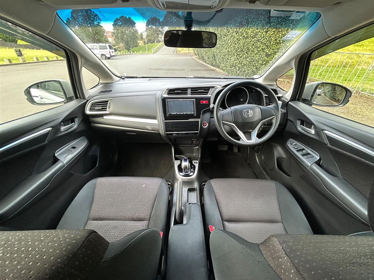 2015 Honda Fit thumbnail