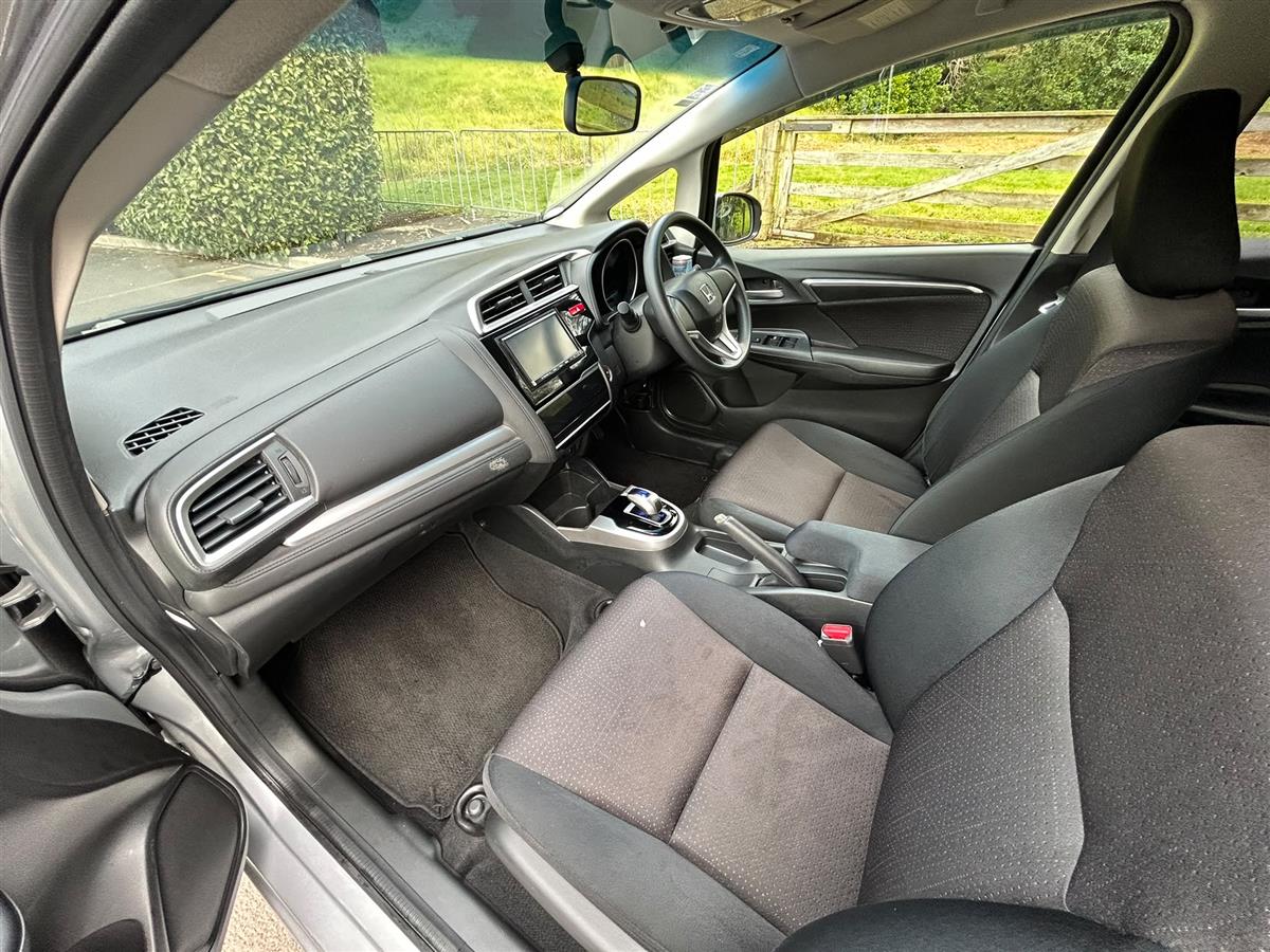 2015 Honda Fit thumbnail