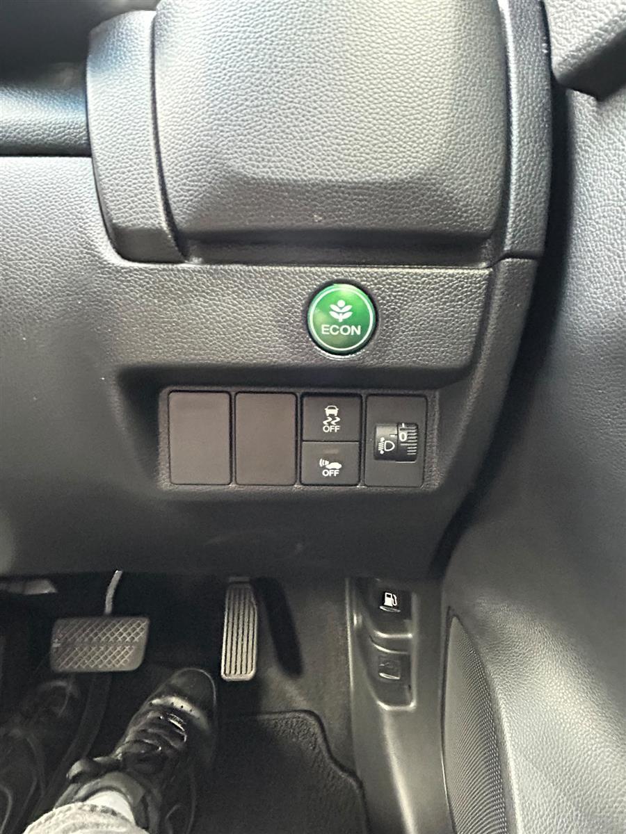 2015 Honda Fit thumbnail