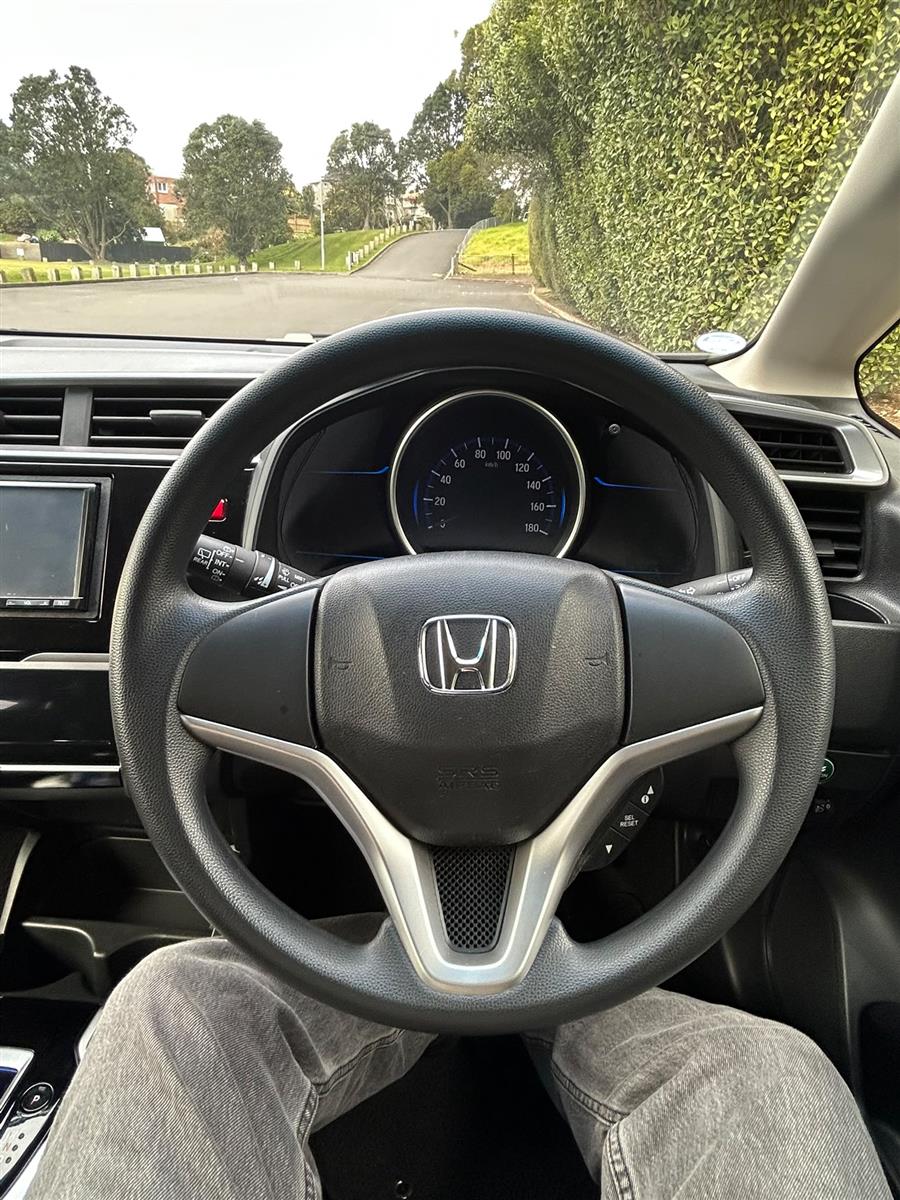 2015 Honda Fit thumbnail