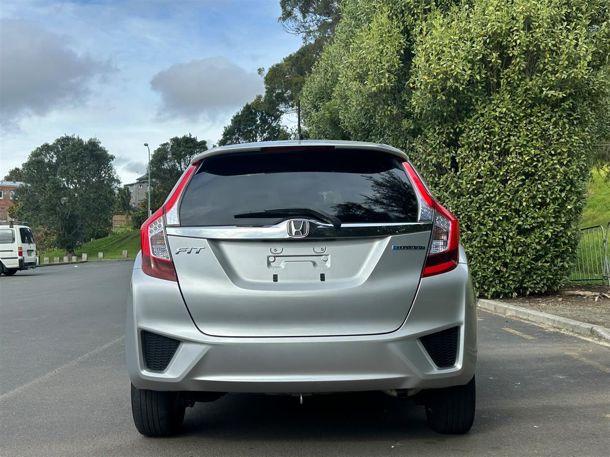 2015 Honda Fit thumbnail