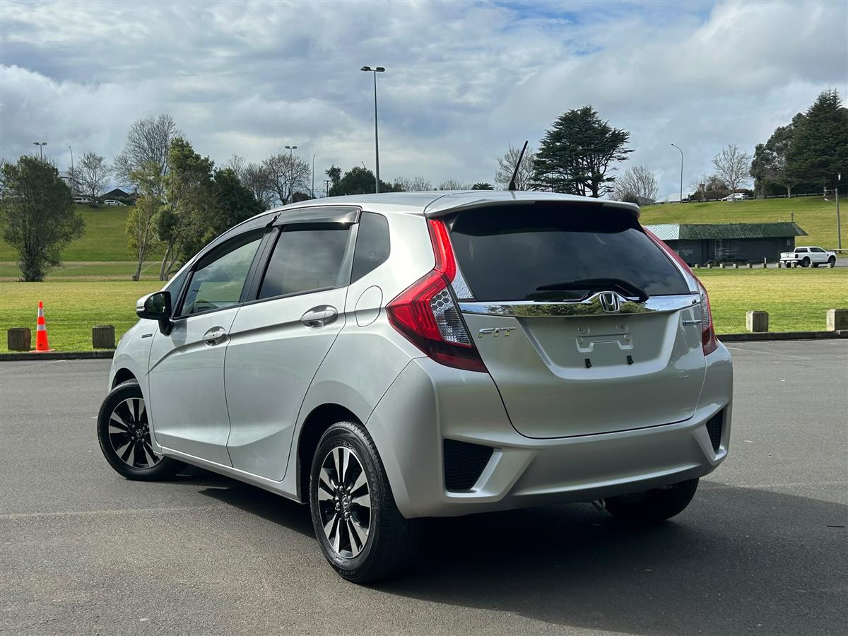 2015 Honda Fit thumbnail