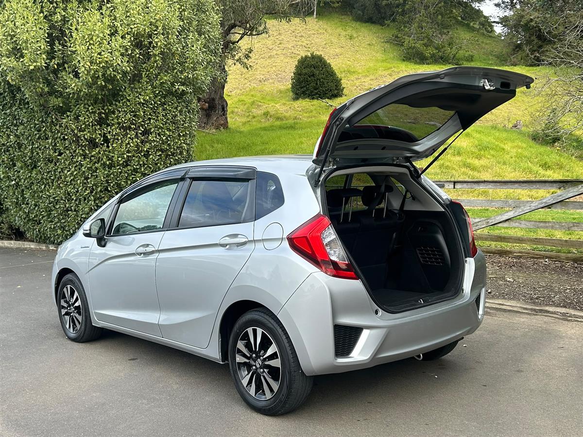 2015 Honda Fit thumbnail