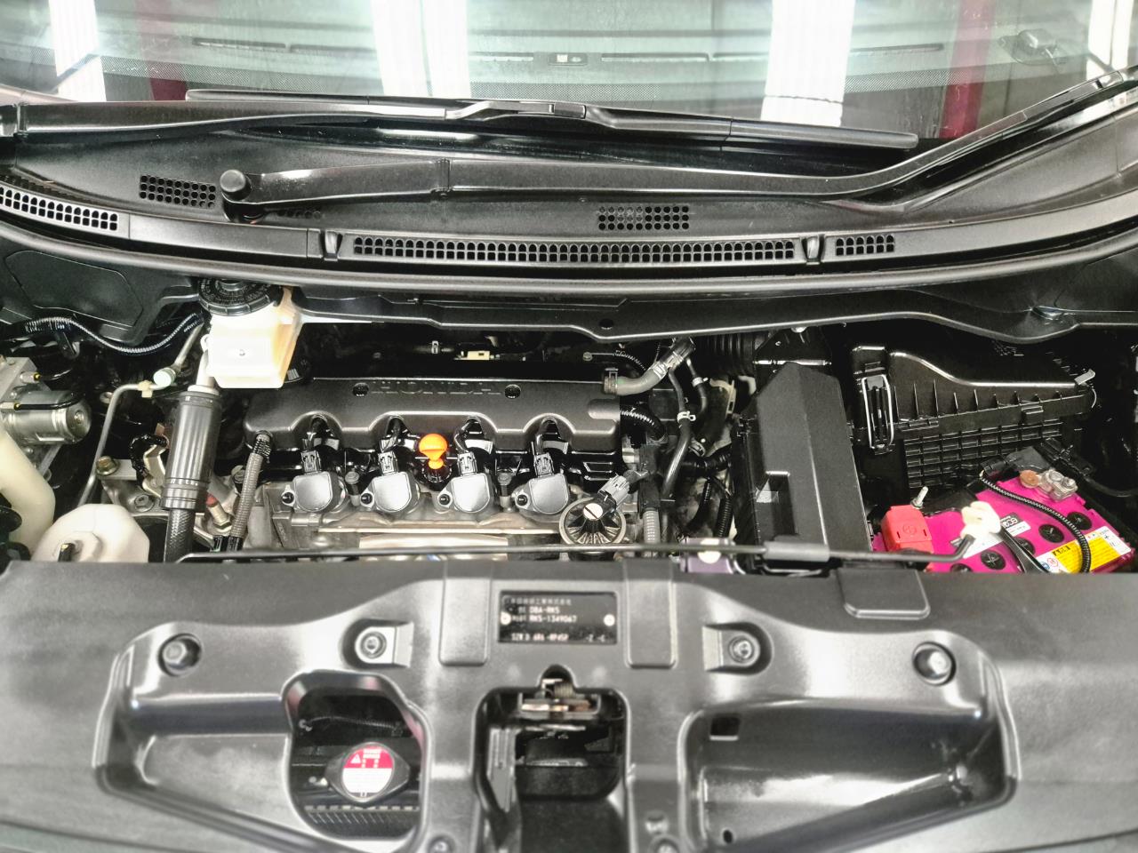 2013 Honda STEPWAGON thumbnail