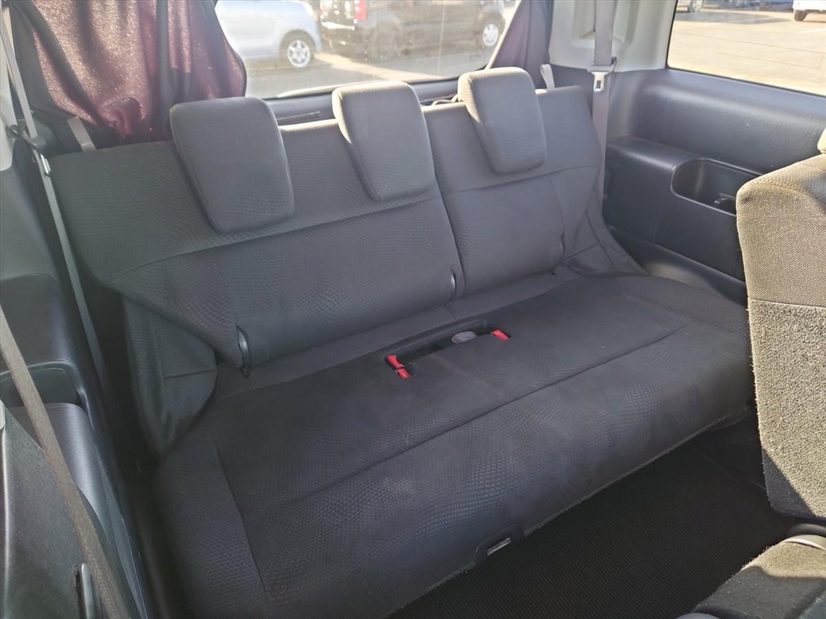 2013 Honda STEPWAGON thumbnail