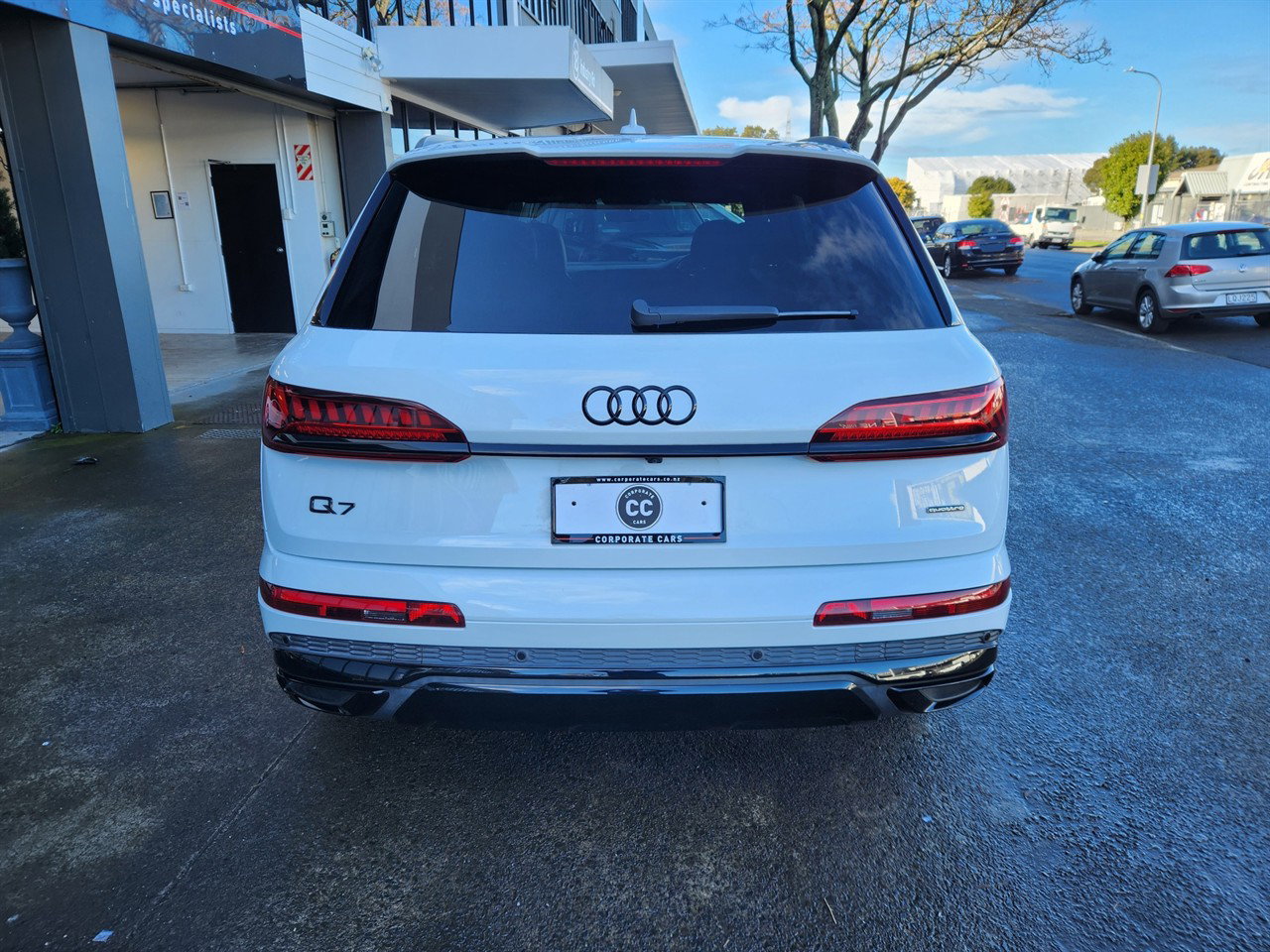 2022 Audi Q7 thumbnail