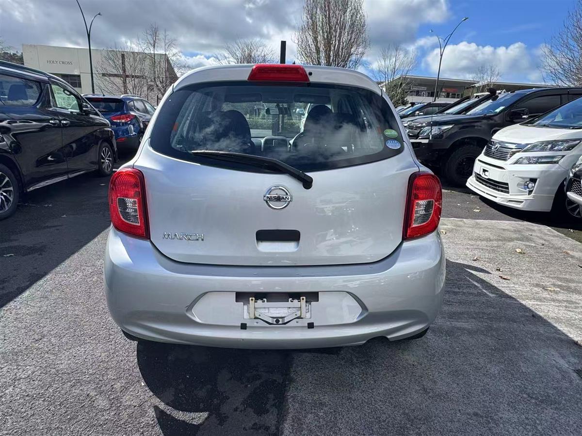 2018 Nissan March thumbnail