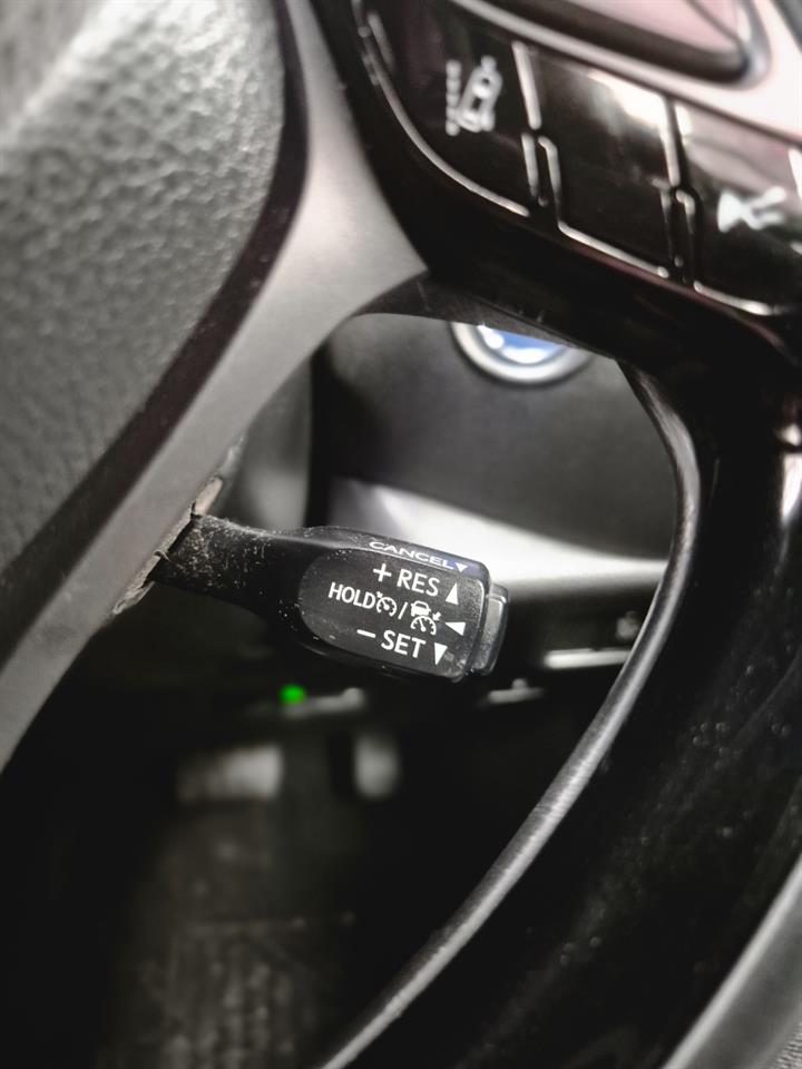 2017 Toyota C-Hr thumbnail