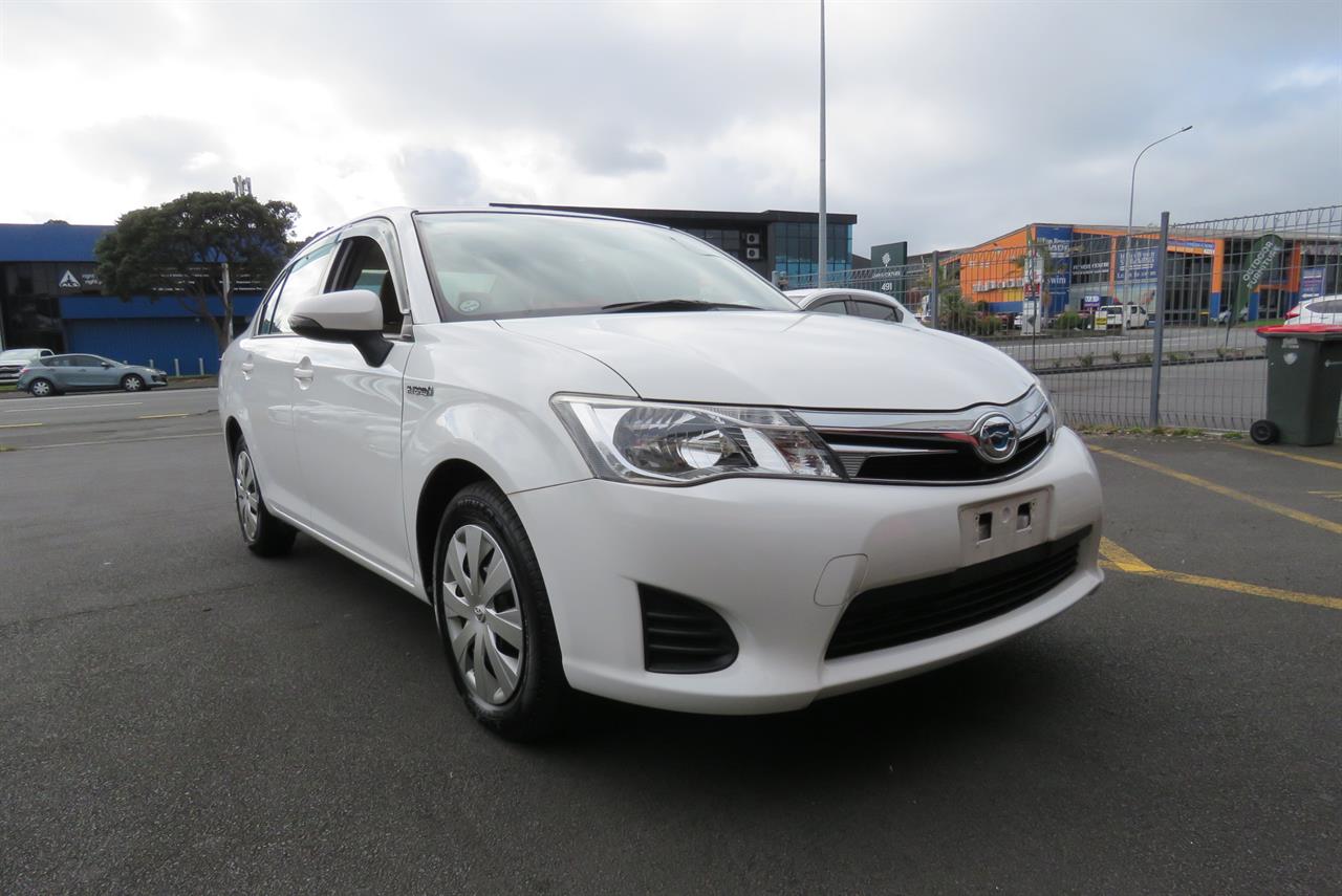 2015 Toyota Corolla thumbnail