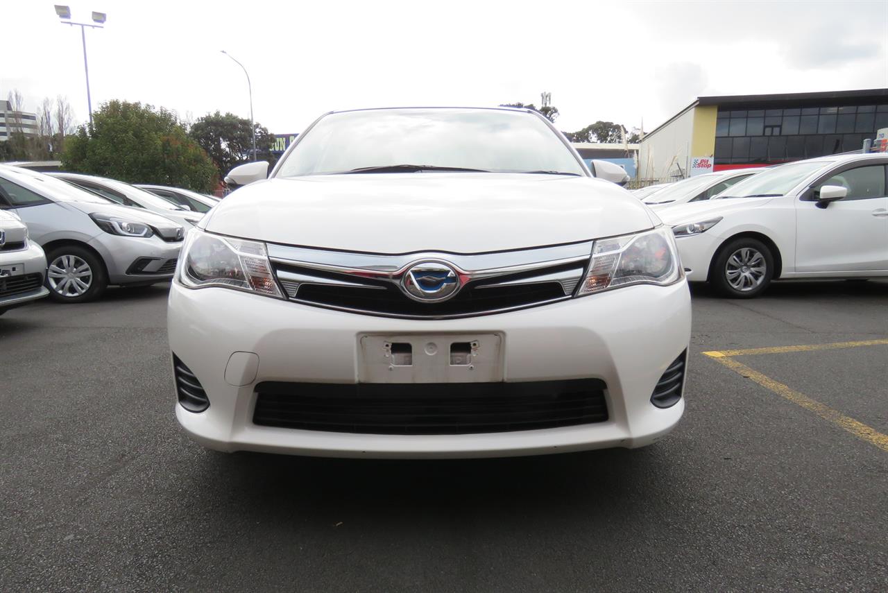 2015 Toyota Corolla thumbnail