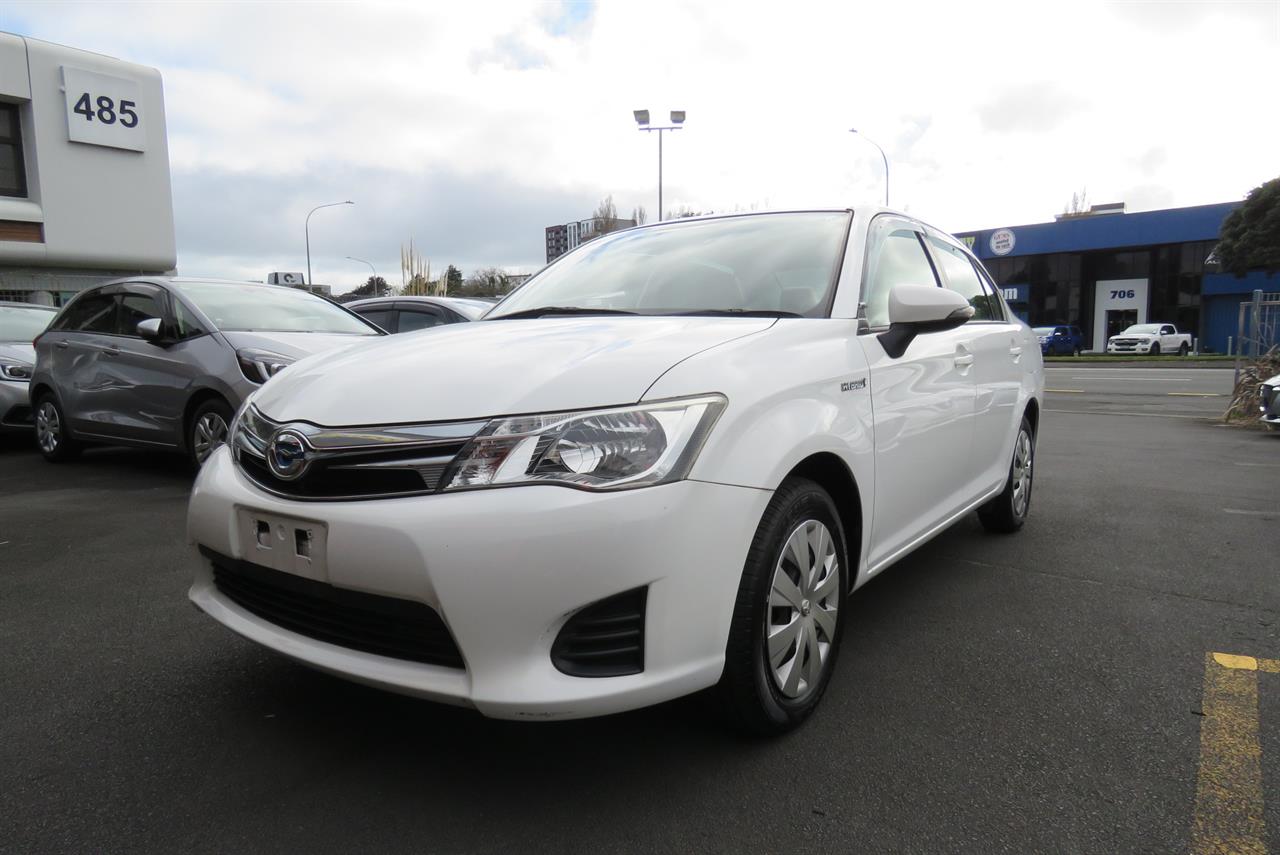2015 Toyota Corolla thumbnail