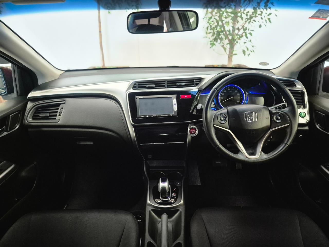 2014 Honda Grace thumbnail