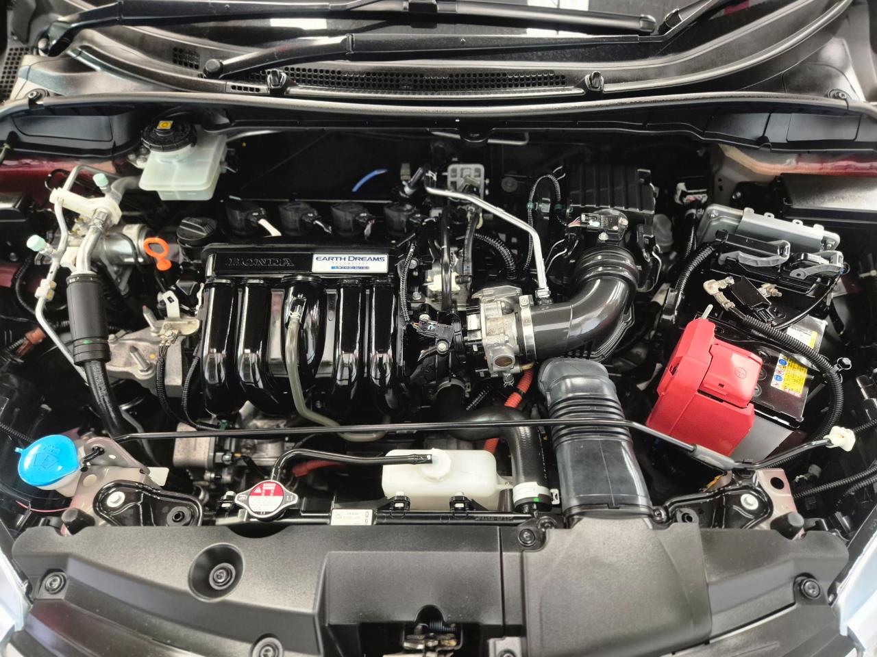 2014 Honda Grace thumbnail