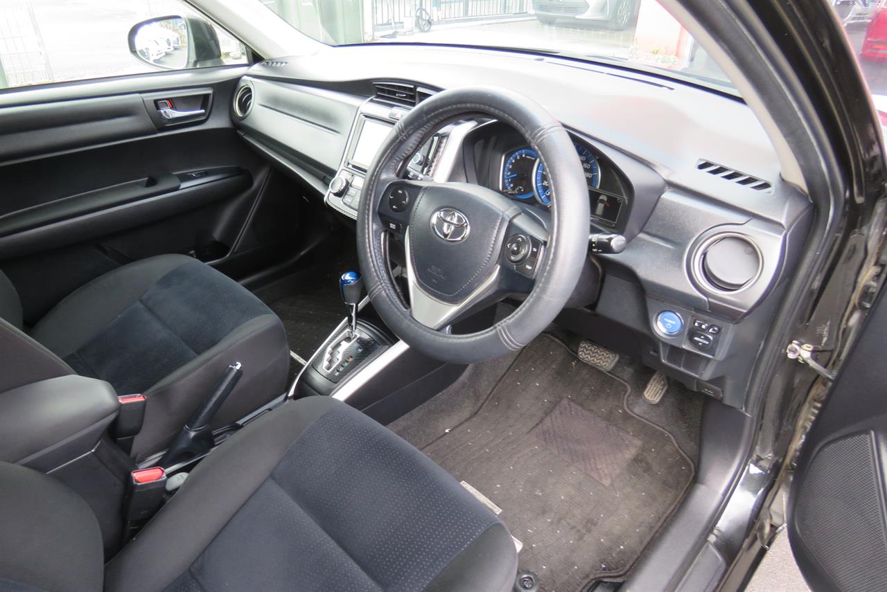 2014 Toyota Corolla thumbnail