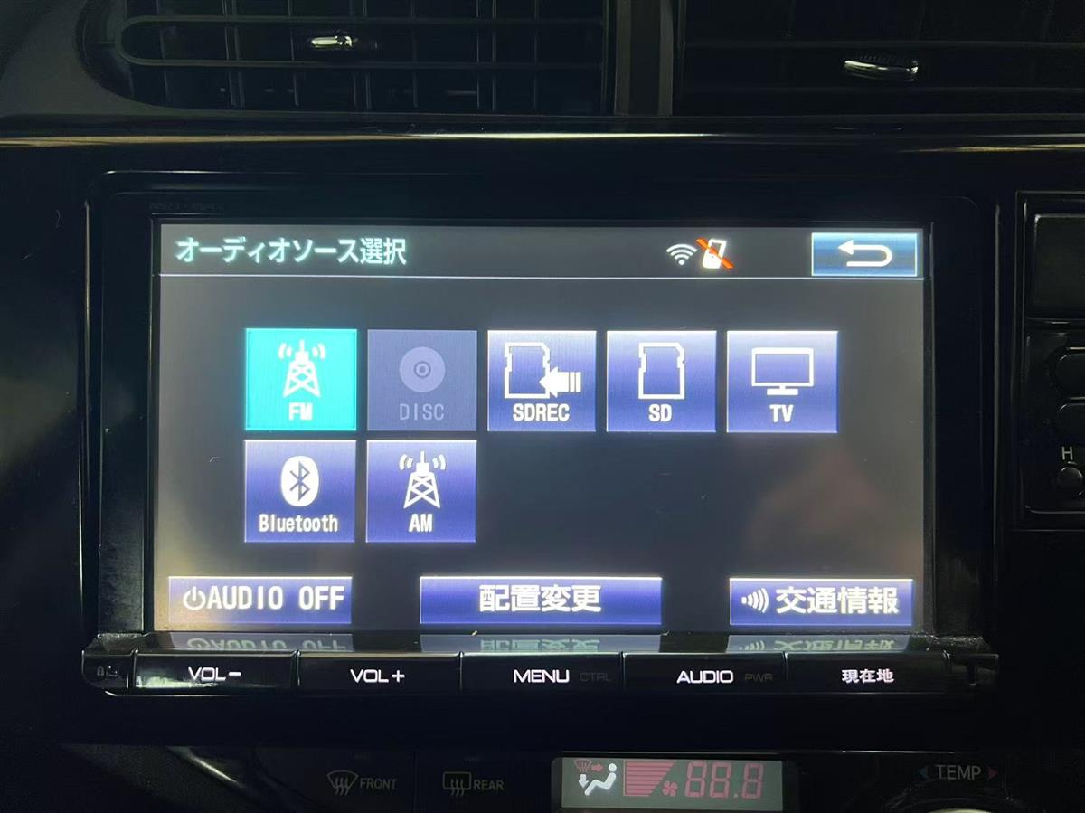 2015 Toyota Aqua thumbnail
