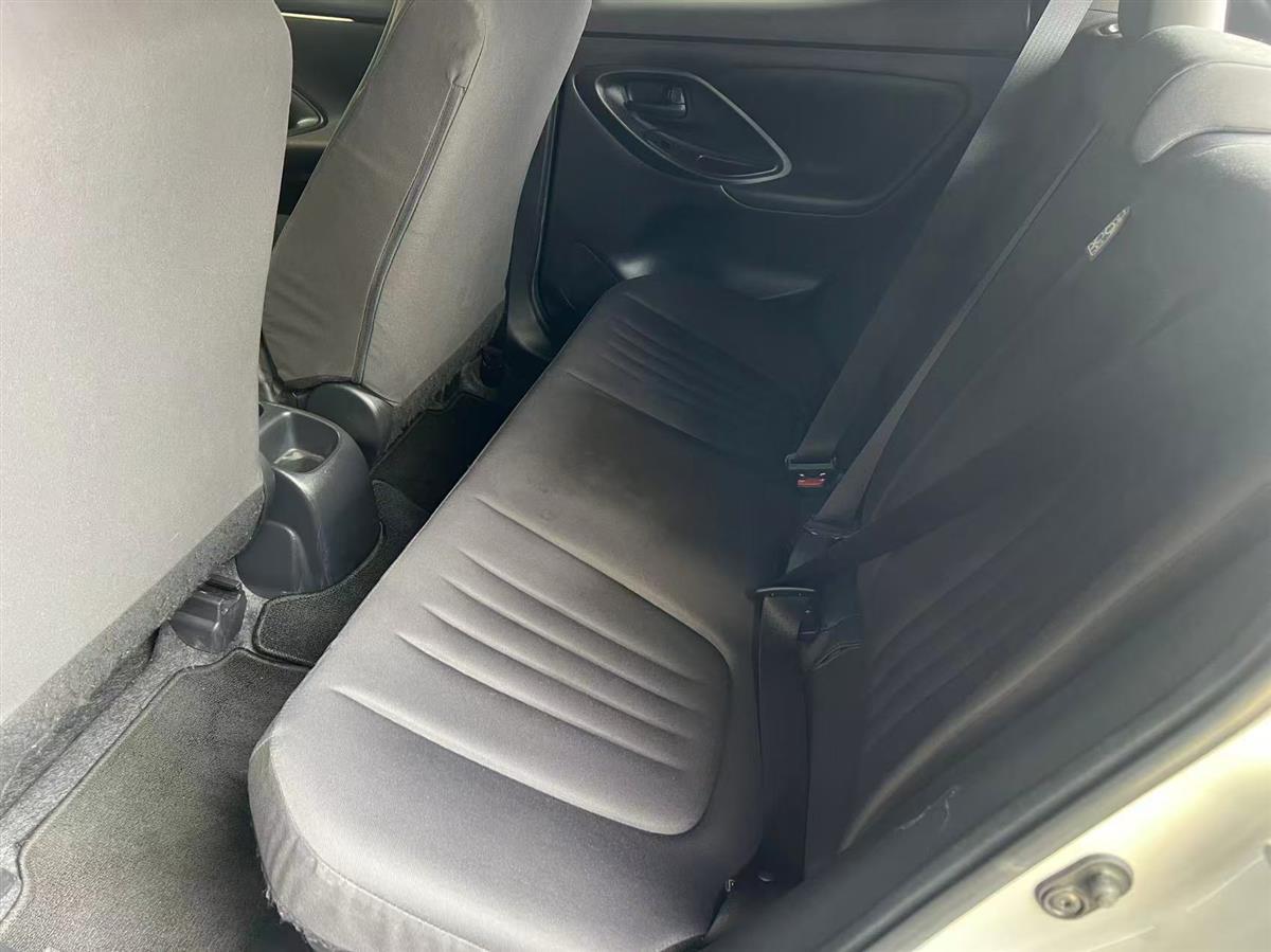2021 Toyota Yaris thumbnail