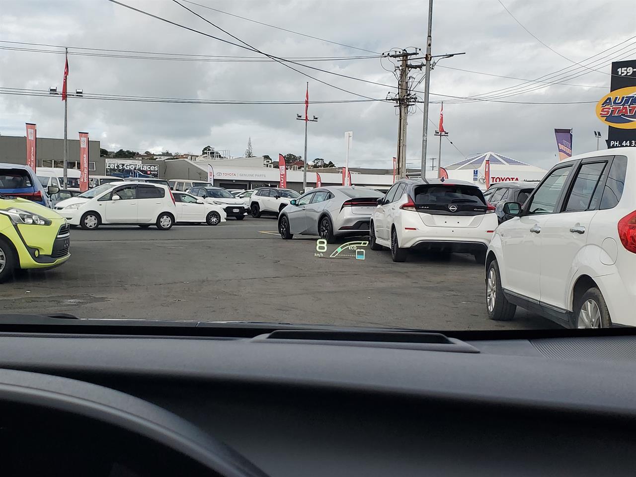 2019 Toyota Prius thumbnail