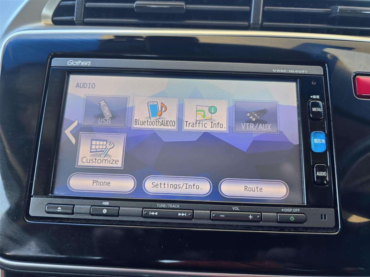 2015 Honda Grace thumbnail