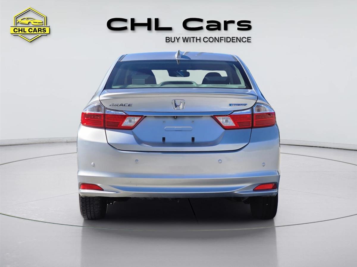 2015 Honda Grace thumbnail