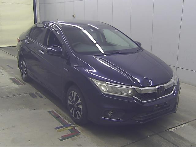2017 Honda Grace thumbnail