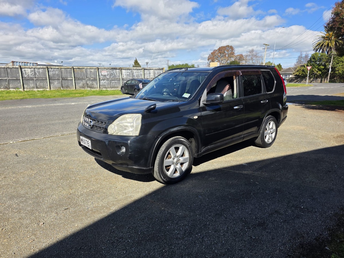 2007 Nissan X-Trail thumbnail