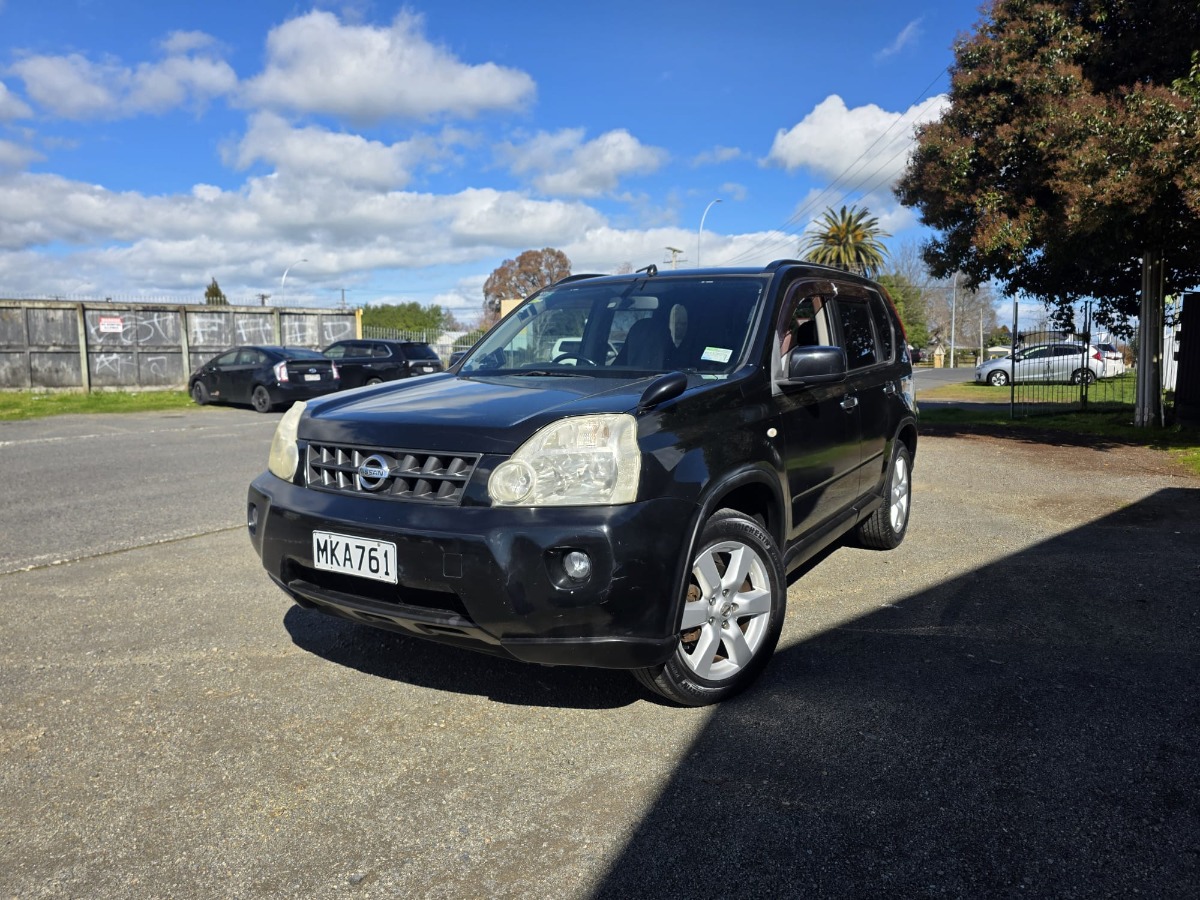 2007 Nissan X-Trail thumbnail