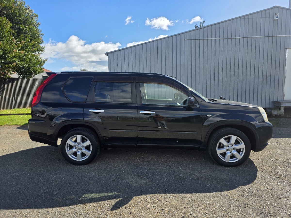 2007 Nissan X-Trail thumbnail