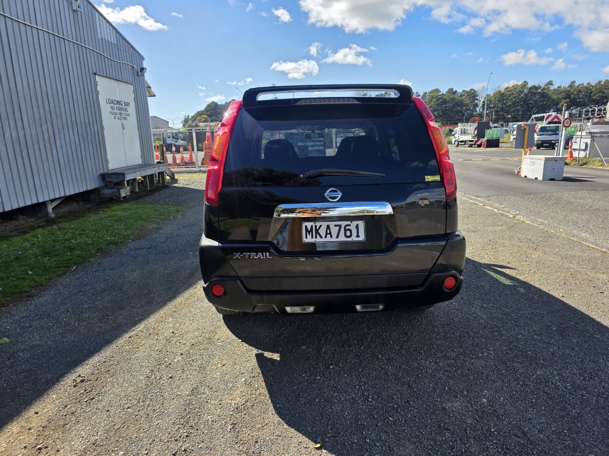 2007 Nissan X-Trail thumbnail
