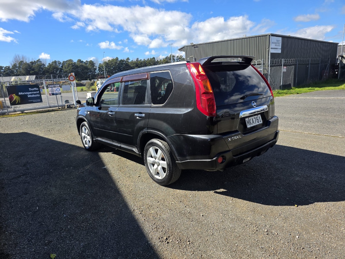 2007 Nissan X-Trail thumbnail