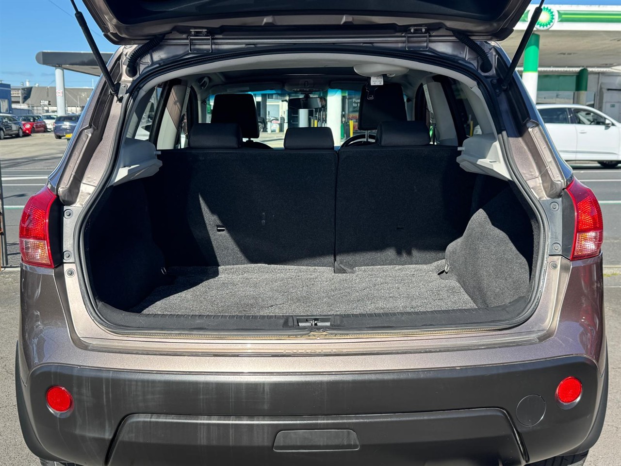 2012 Nissan DUALIS thumbnail