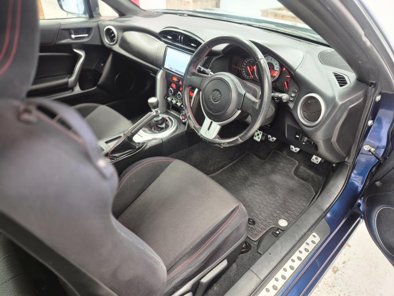 2013 Toyota 86 thumbnail