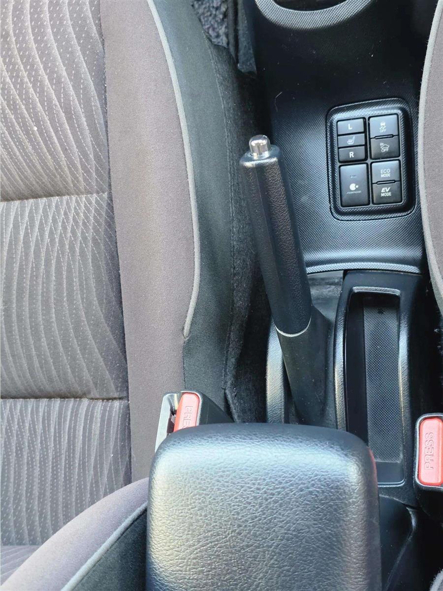 2016 Toyota Aqua thumbnail