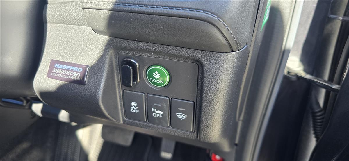 2015 Honda Vezel thumbnail