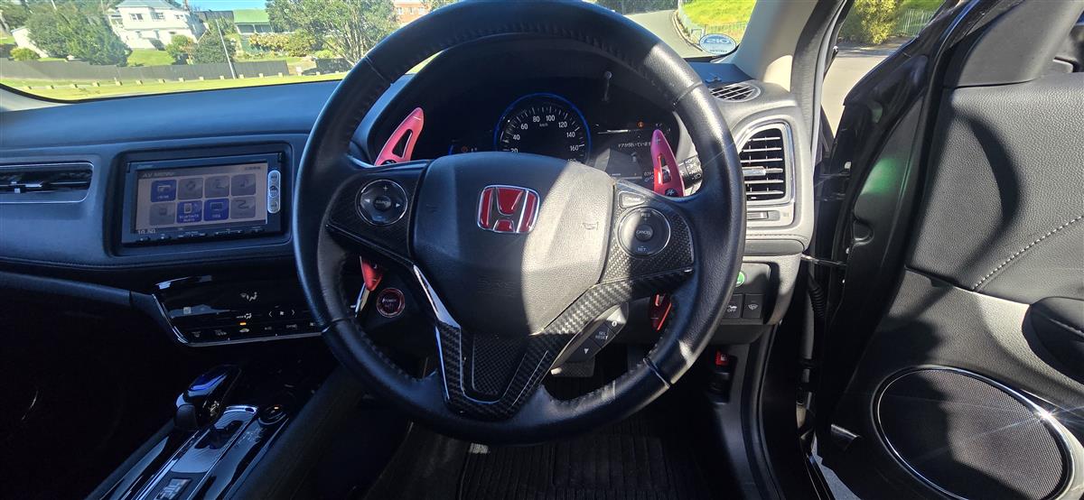 2015 Honda Vezel thumbnail