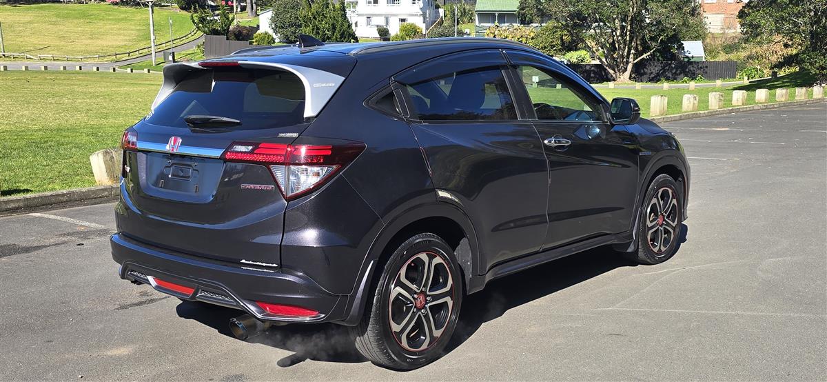 2015 Honda Vezel thumbnail