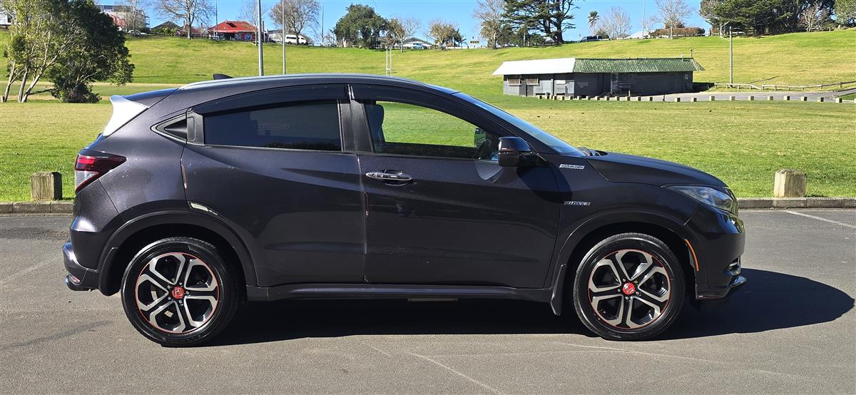 2015 Honda Vezel thumbnail