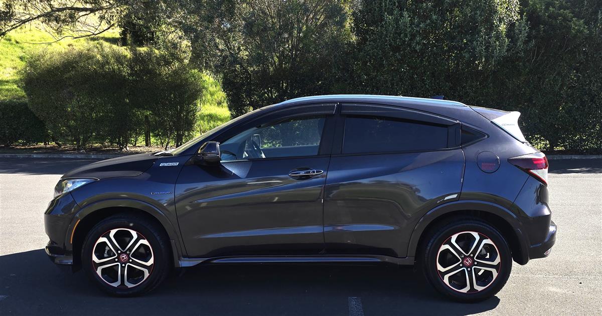 2015 Honda Vezel thumbnail