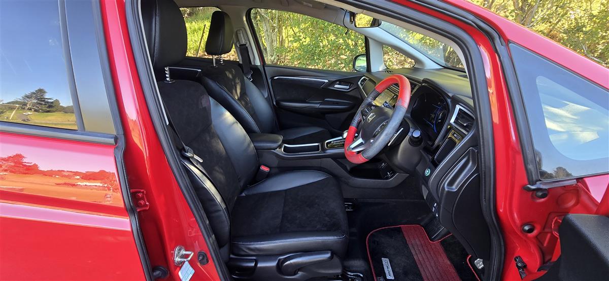 2016 Honda Shuttle thumbnail