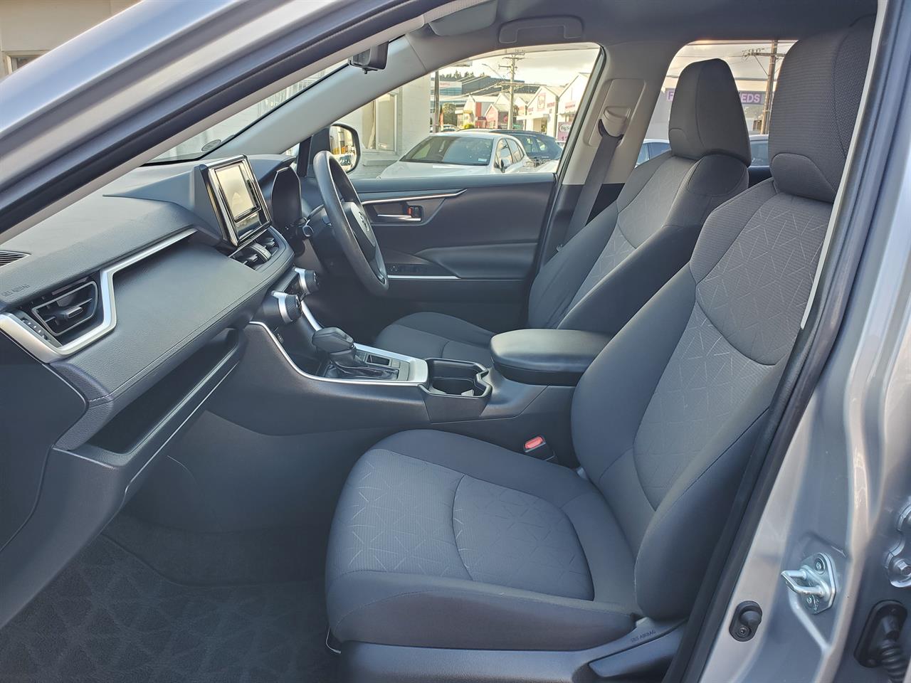 2019 Toyota Rav4 thumbnail