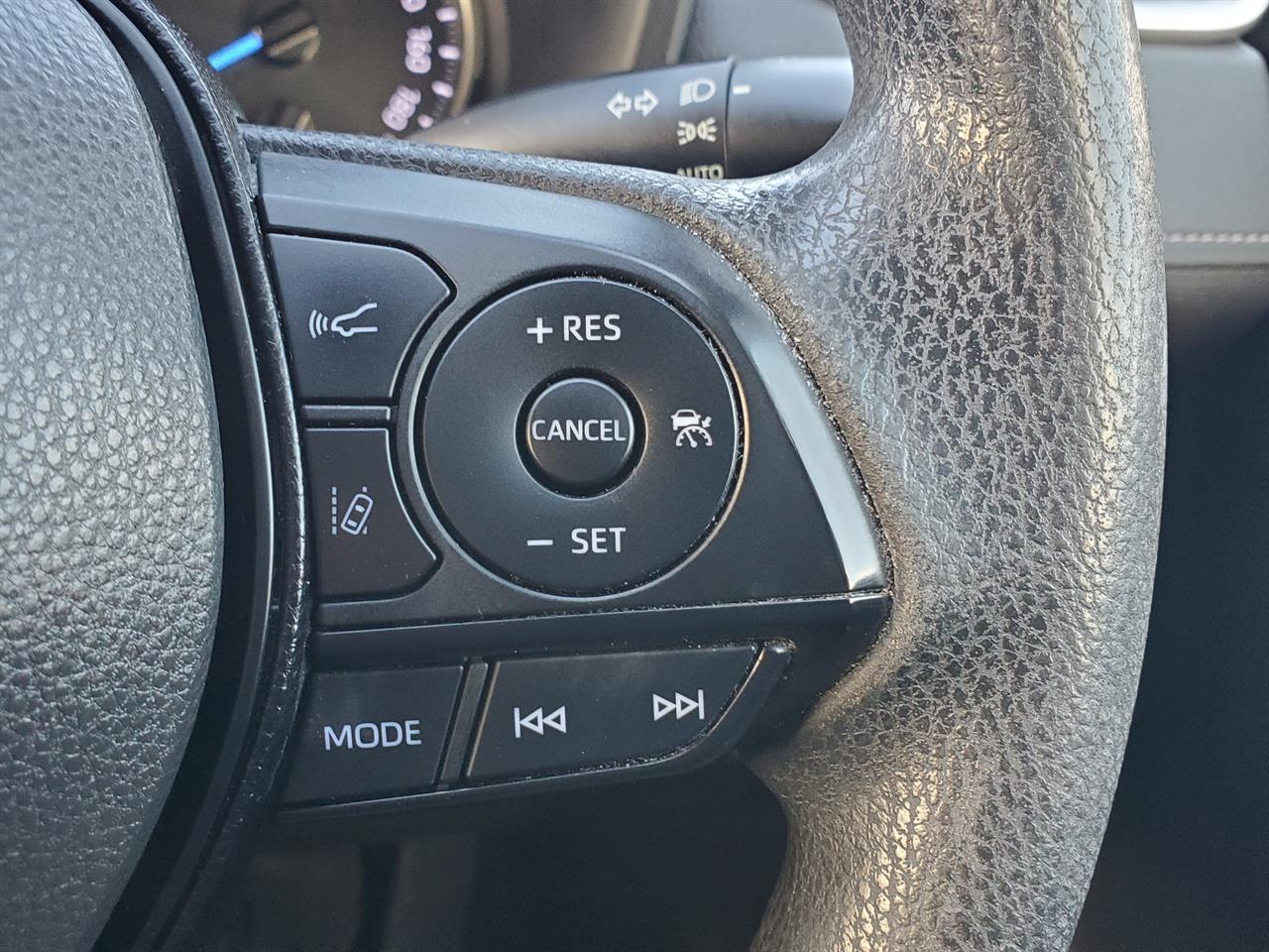 2019 Toyota Rav4 thumbnail