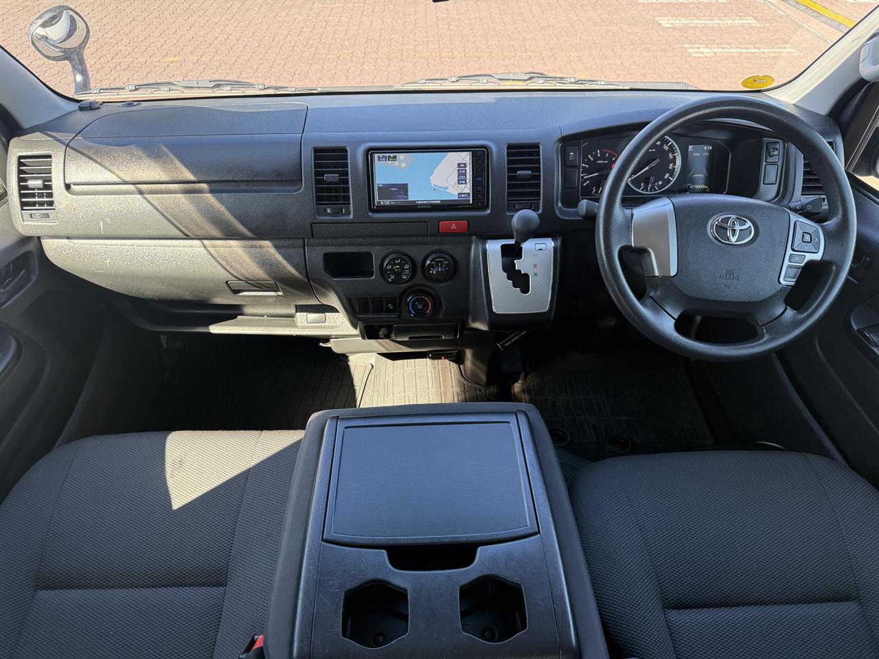 2021 Toyota Hiace thumbnail