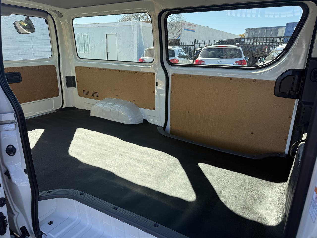 2021 Toyota Hiace thumbnail