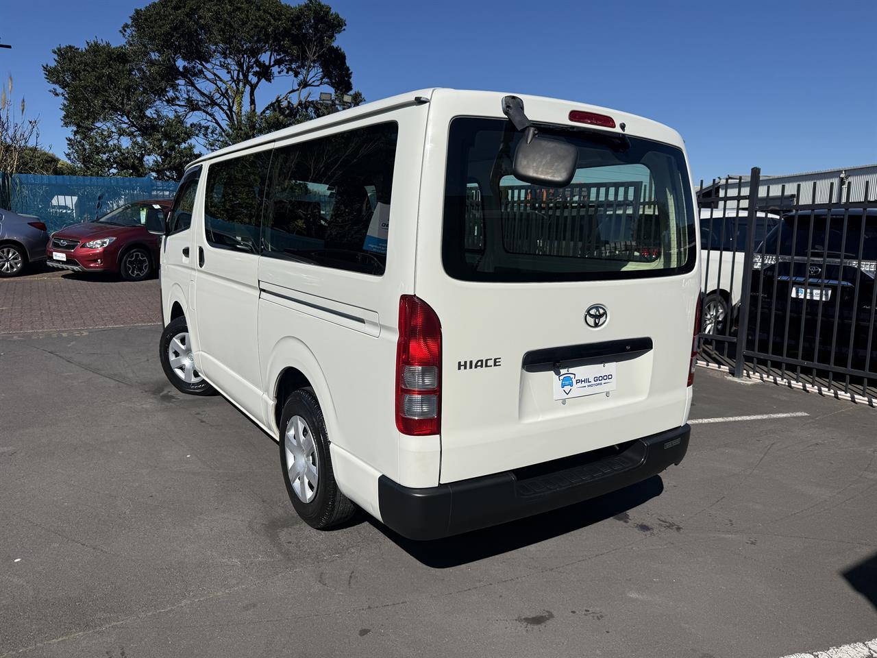 2021 Toyota Hiace thumbnail