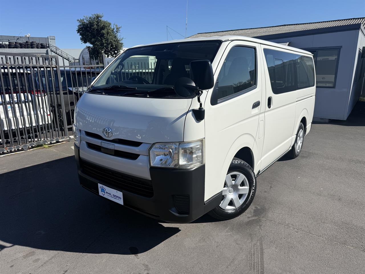 2019 Toyota Hiace thumbnail