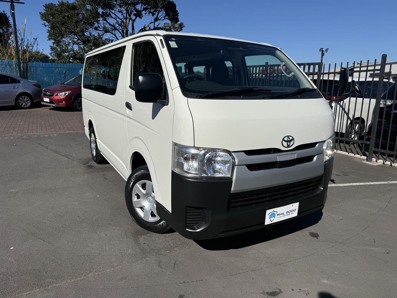 2019 Toyota Hiace thumbnail