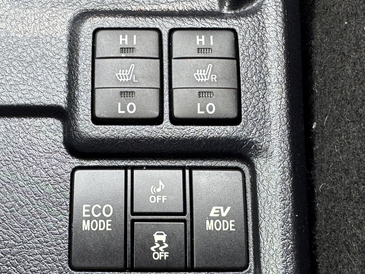 2015 Toyota Corolla thumbnail