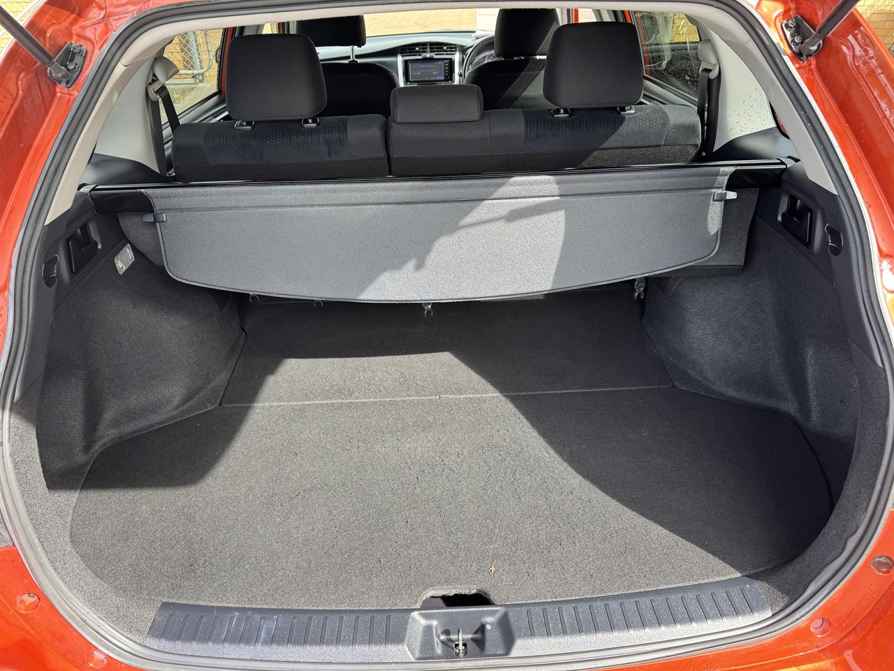 2015 Toyota Corolla thumbnail