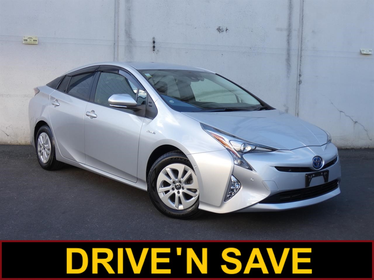 2018 Toyota Prius thumbnail
